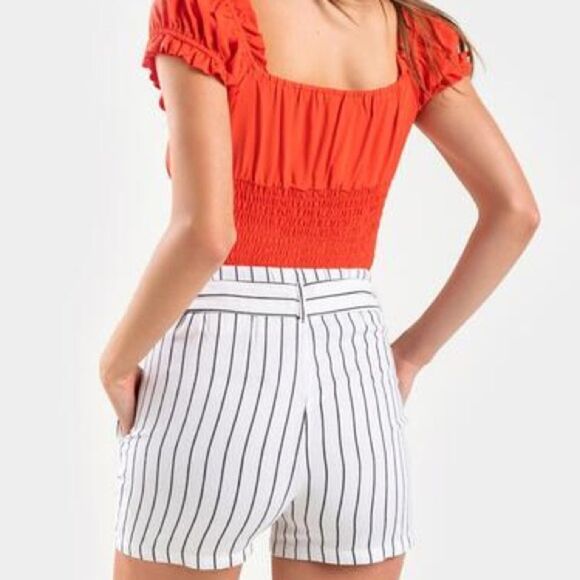 ✨ Gene Tie Front Stripe Shorts✨ - Picture 4 of 5